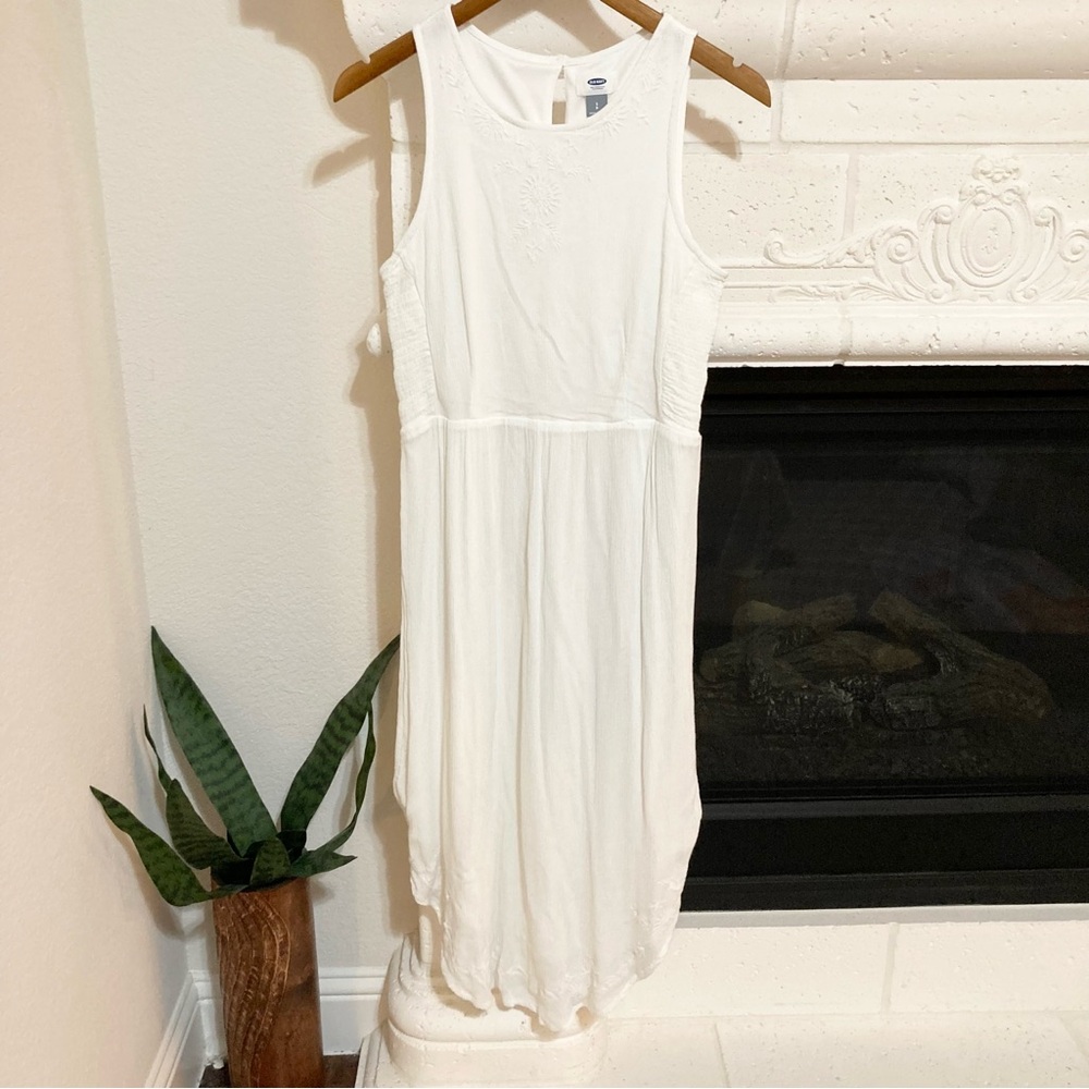 White Sleeveless Embroidered Midi Dress Old Navy Size Small S